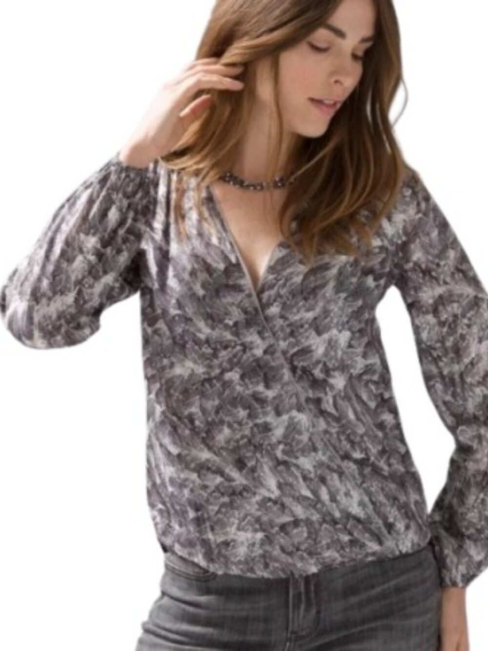 White House Black Market Womens Clip Wrap Blouse Silver Metallic Feathers 4 New